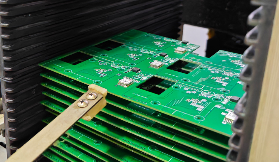 Заштита животне средине и усклађеност: будући тренд развоја ПЦБА фабрика