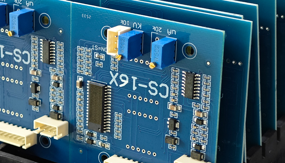 Како рецензије купаца утичу на одлуке о партнерству у фабрици ПЦБА?