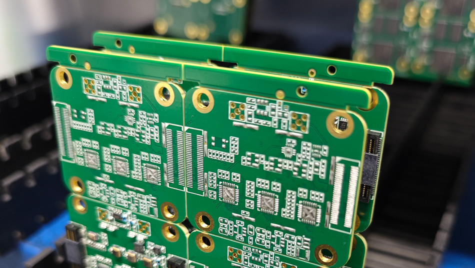 Истраживање зелених производних процеса и будућих развојних трендова у ПЦБА фабрикама